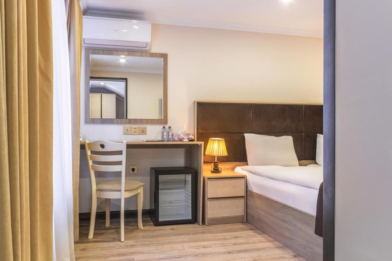 Deluxe City Hotel Baku Bagian luar foto