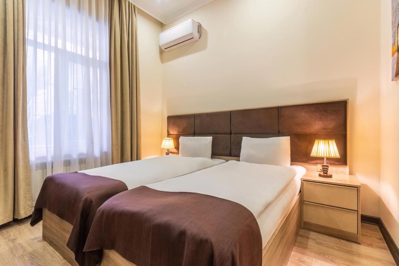 Deluxe City Hotel Baku Bagian luar foto